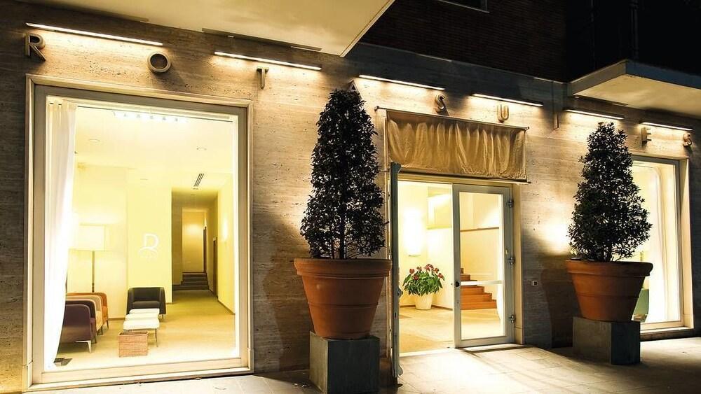 Rota Suites Sorrent Exterior foto