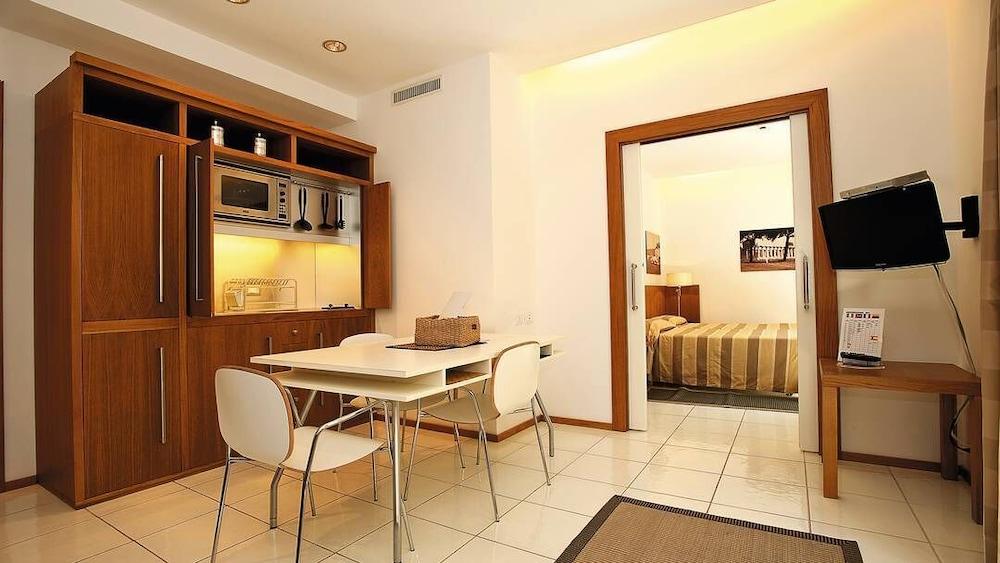 Rota Suites Sorrent Exterior foto