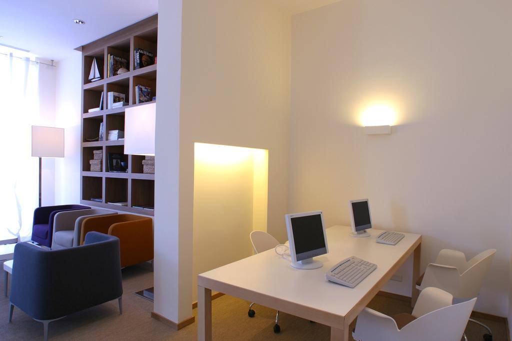 Rota Suites Sorrent Exterior foto
